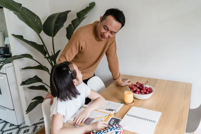 Nuôi Dưỡng Thế Hệ Lãnh Đạo Gốc Việt: Bản Đồ Giáo Dục Mà Các Gia Đình Thế Hệ Đầu Đang Vẽ Lại